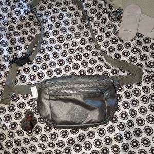 Kipling fanny pack